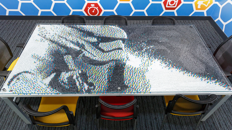 Illustration for article titled Made With 28,800 Thumb Tacks, This Star Wars Conference Table Is a Finger-Killing Masterpiece